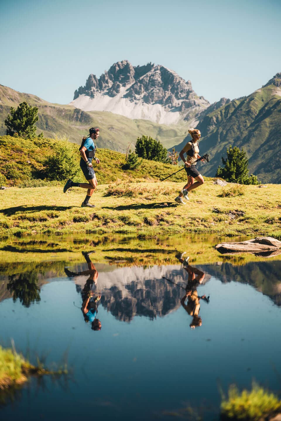 Stubai Ultratrail - Läufer mit Seespiegelung